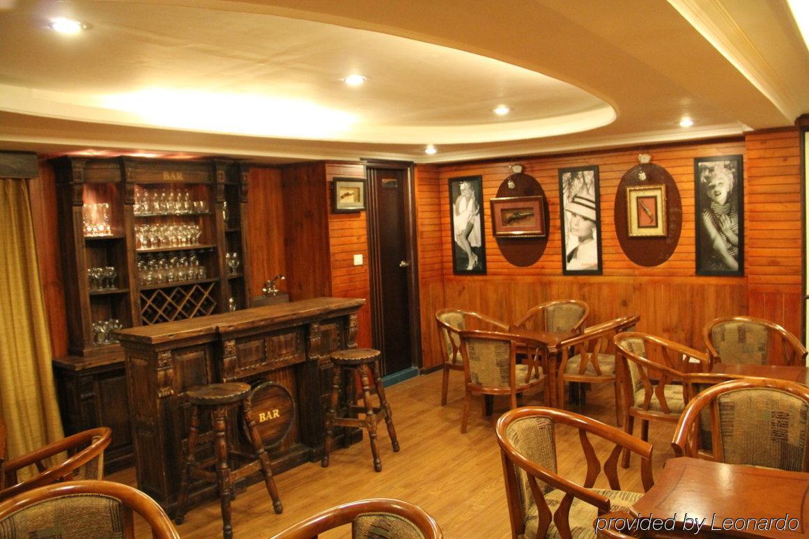 R.J.Resorts Darjeeling  Restaurant bilde