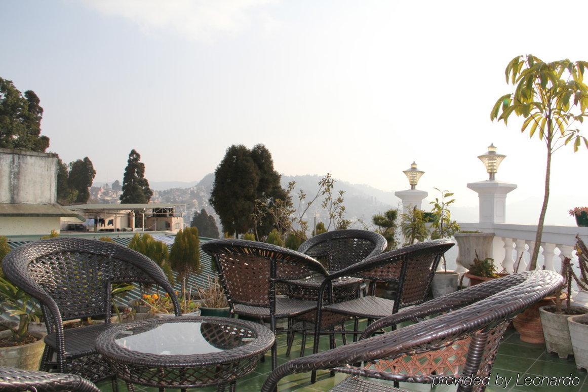 R.J.Resorts Darjeeling  Restaurant bilde
